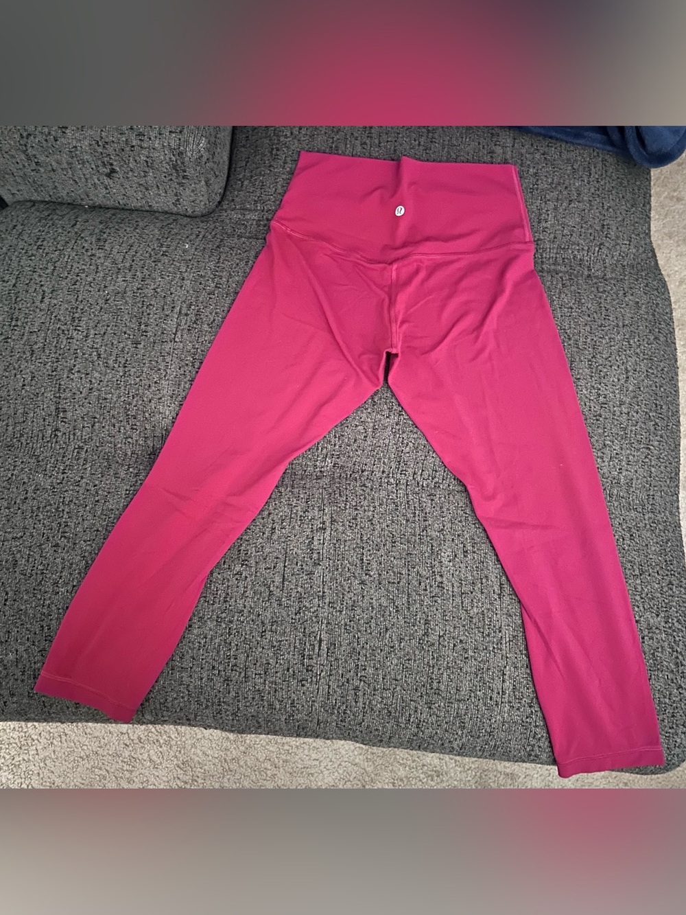 Lululemon Align High-Rise 23” Crop Size 8 Leggings in Magenta